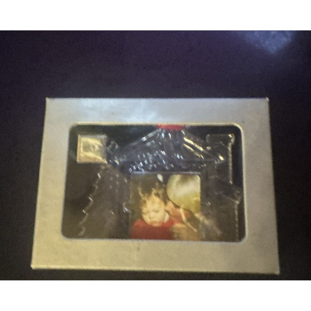 Mikasa Winter Magic Picture Frame Silver Metal Clear Glass 2x2 Portrait Small